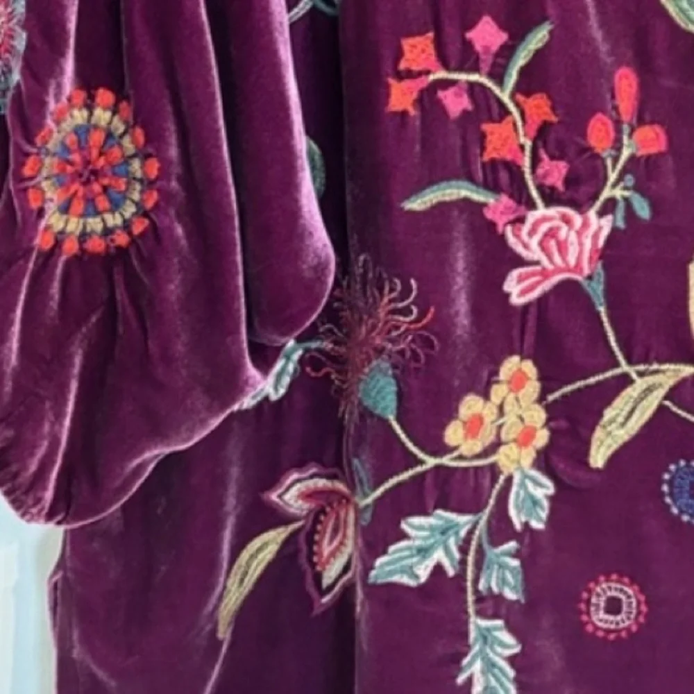 Johnny Was Nikkola heavily embroidered Purple Velvet Boatneck Blouse NWT